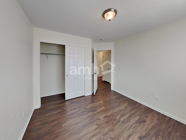 Building Photo - 1151 S Fultondale Ct