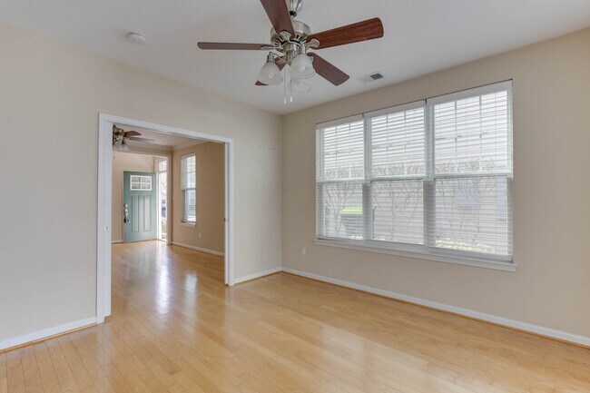 Building Photo - 4138 Seafarer Ave
