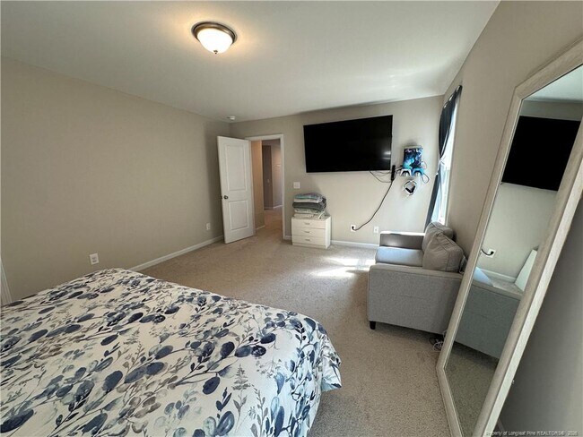 Building Photo - 51 Pomeranian St