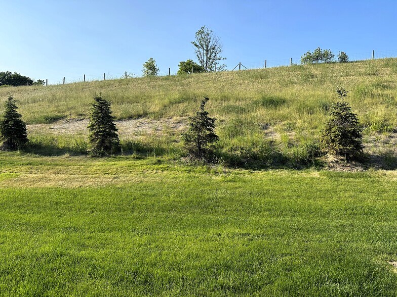 Building Photo - 4709 Broomfield Way