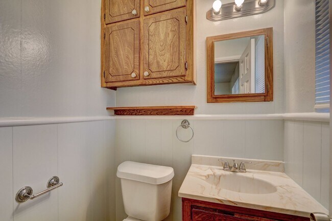Building Photo - 3 Bed 2 Bath in Del City- Judy Dr is back!