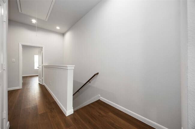 Building Photo - 4938 Paradigm Ln