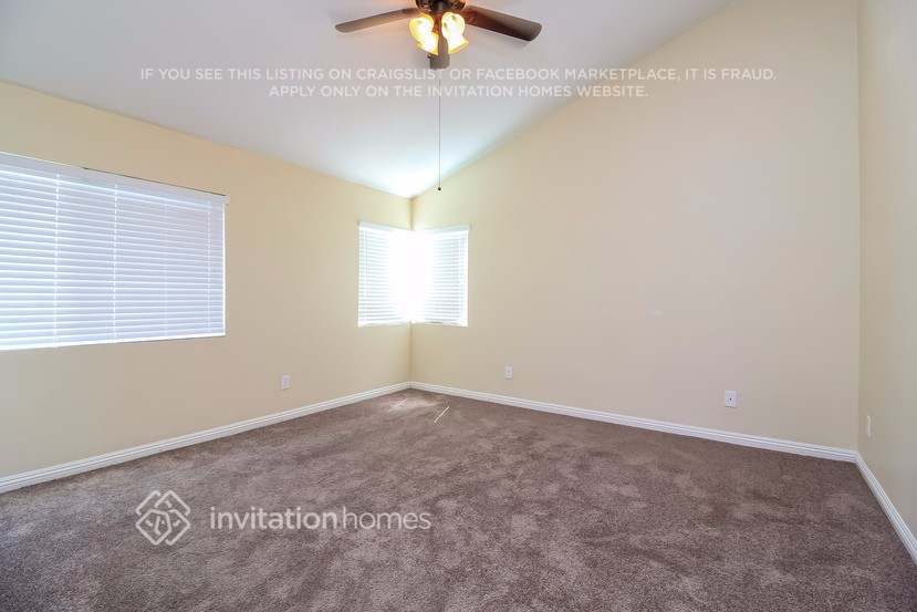 Building Photo - 23768 Timber Bluff Ct