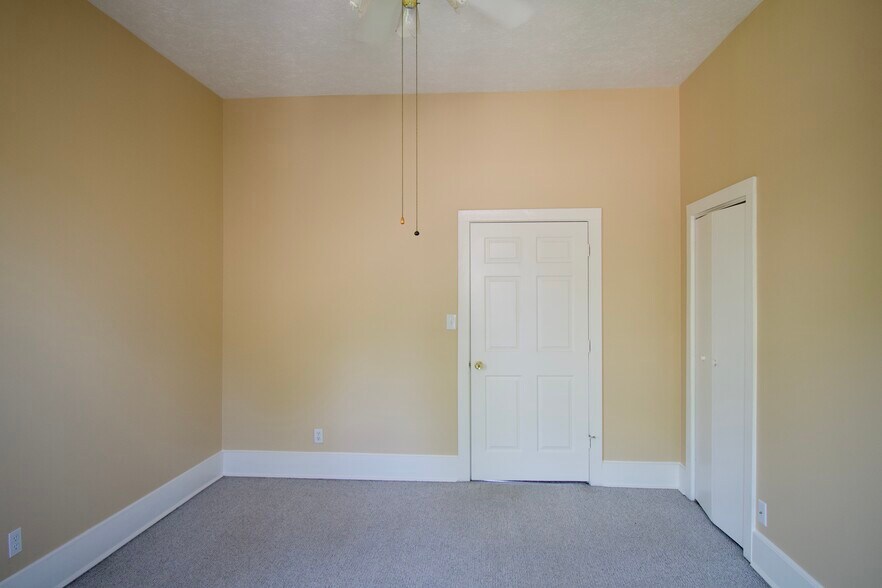 Bedroom 1 - Door to Hallway - 918 Gratz Street, Unit #2