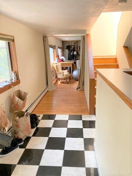 Building Photo - 61 6th St