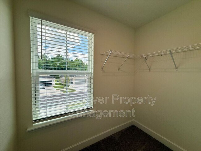 Building Photo - 3435 Auvenshine Wy