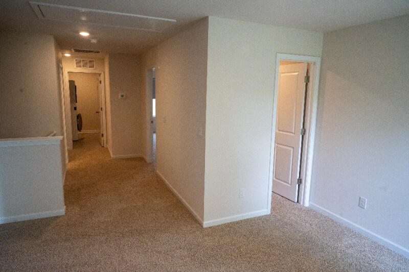Building Photo - 103 Colt St