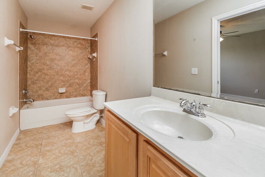 Building Photo - 1239 Juniper Hammock St