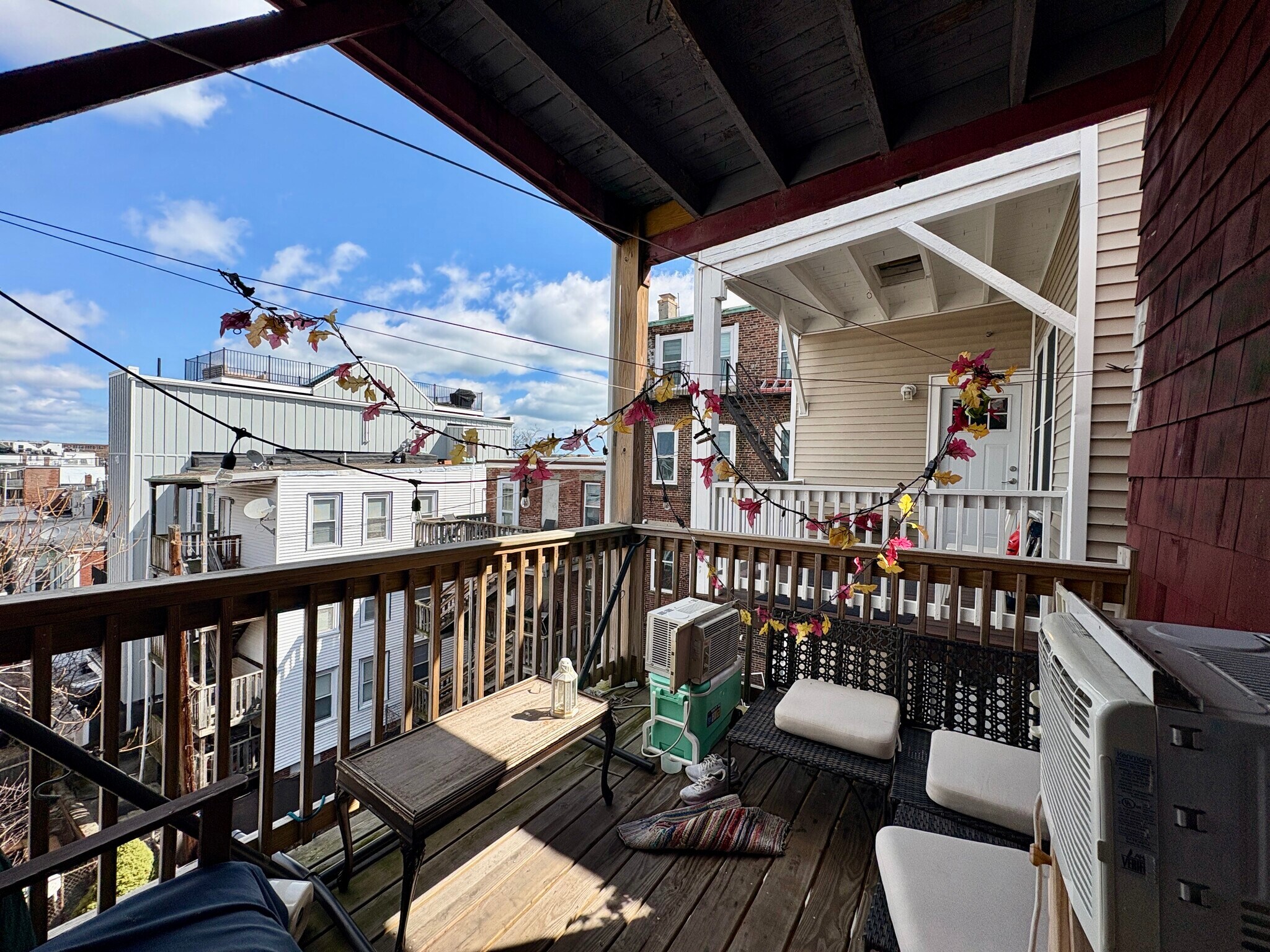 Building Photo - 116 Webster St