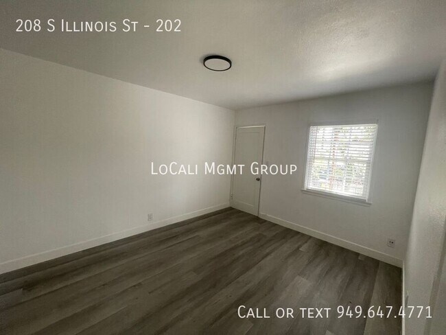 Building Photo - 208 S Illinois St