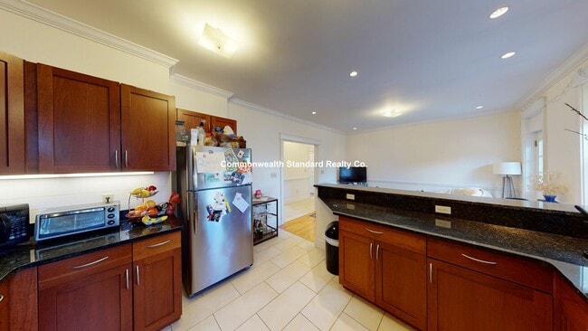 Building Photo - 76 Quint Ave