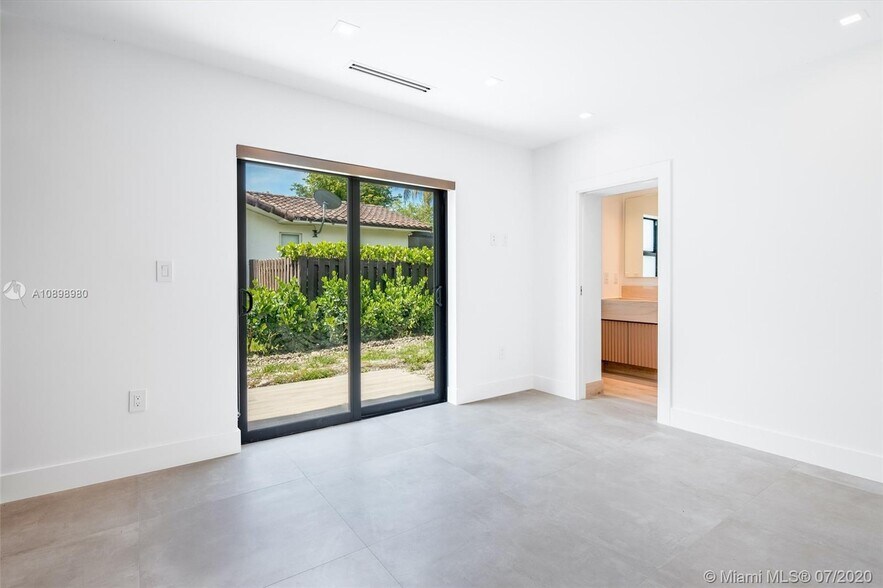 Building Photo - 13306 SW 58th Ct