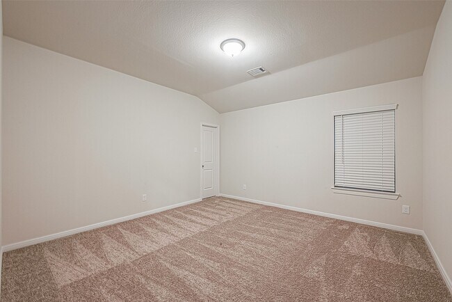 Building Photo - 8014 Fijian Cypress Dr