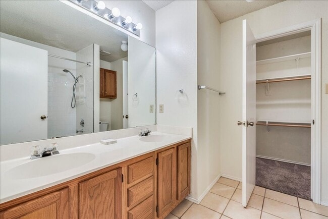 Building Photo - 14030 Merseyside Dr