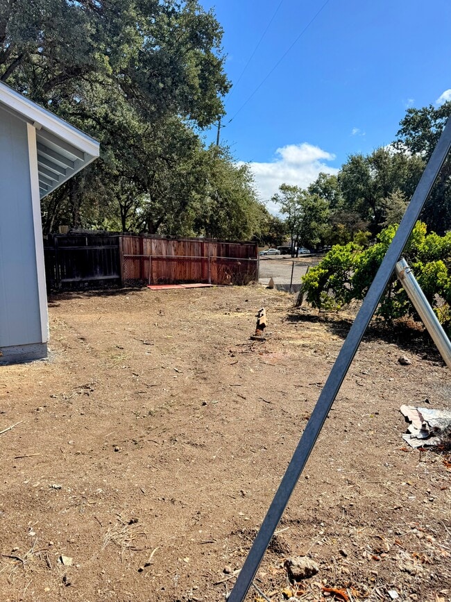 Building Photo - 3776 Laddell Ave