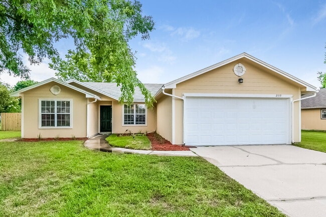 Building Photo - 2115 Orangewood St