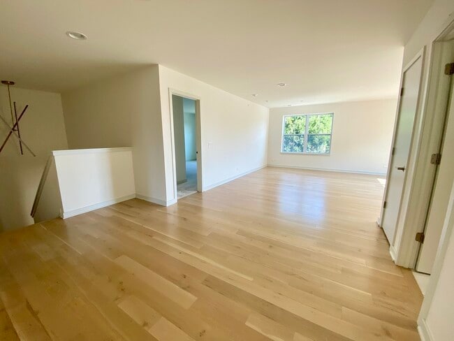 Building Photo - 3708 Provenance Way