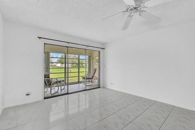 Building Photo - Beautiful 2 bedroom 2 bath in Delray - Desired 55+ community