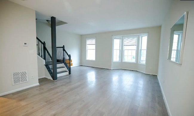 Building Photo - 1747 Wood Carriage Way