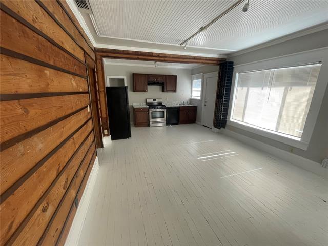 Building Photo - 1118 N Zang Blvd