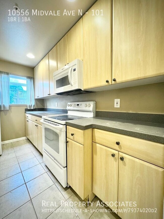 Building Photo - 10556 Midvale Ave N