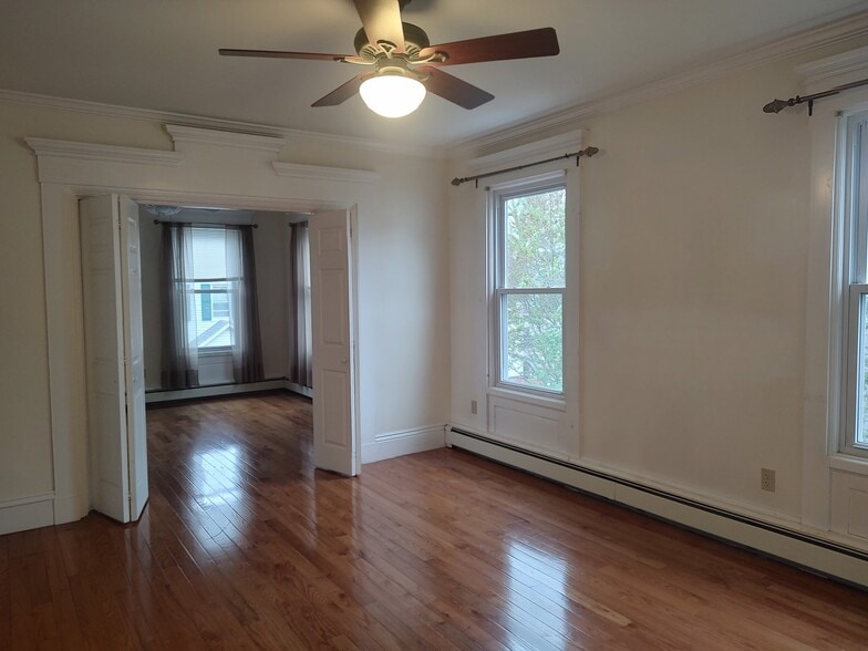 Living room - 177 Allen St