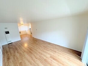 Building Photo - WEST LA: Large & Bright 1 bed/1 bath apart...