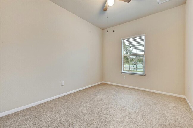 Building Photo - 6301 Wideleaf Dr