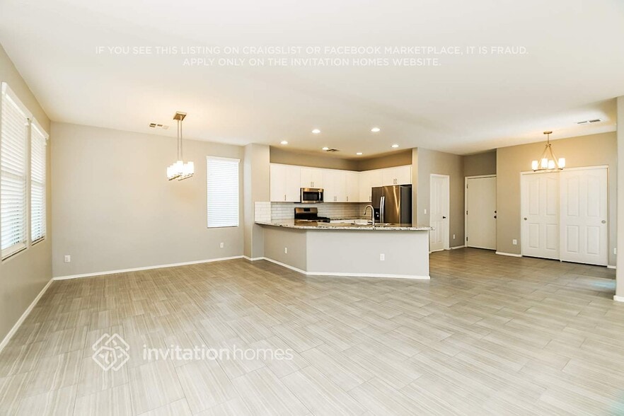 Building Photo - 1853 S Colt Dr