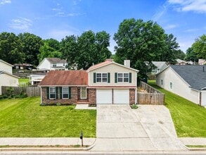 Building Photo - Fantastic Location in Madison City!