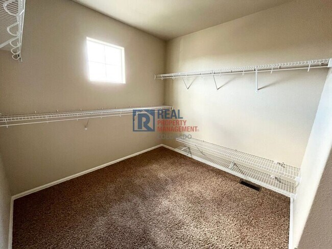 Building Photo - 10276 Deer Meadow Cir