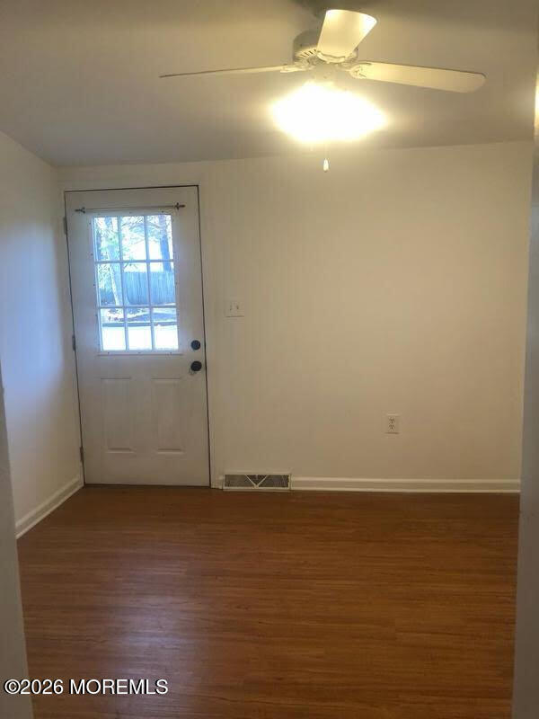 Building Photo - 2130 Schoeberlein Ave