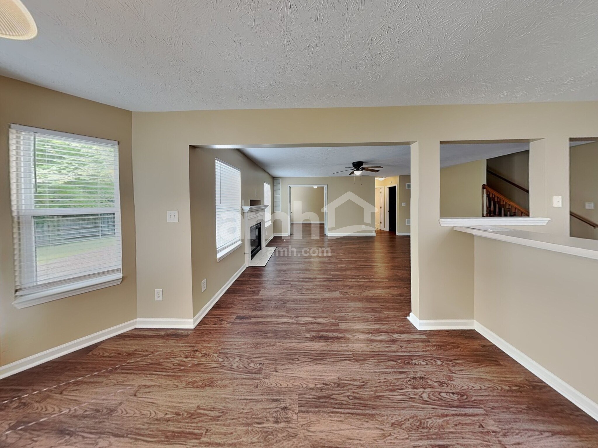 Building Photo - 1196 River Ridge Dr