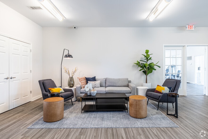 Clubhouse - Annapolis Roads Apartments