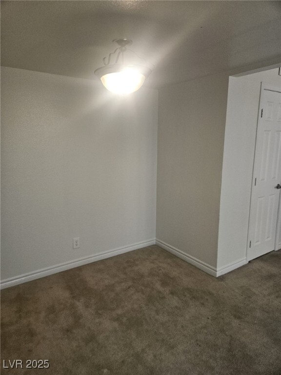 Building Photo - 5060 Indian River Dr