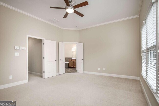Building Photo - 528 Twinrose Way