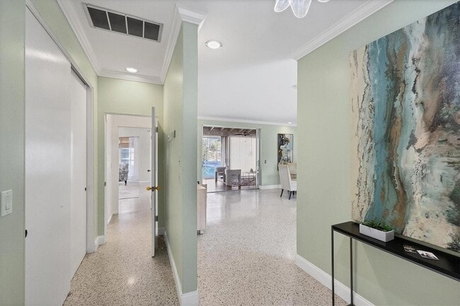 Building Photo - 2605 Desoto Rd