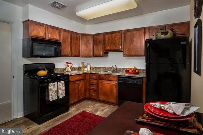 Building Photo - 6122 A Allwood Ct