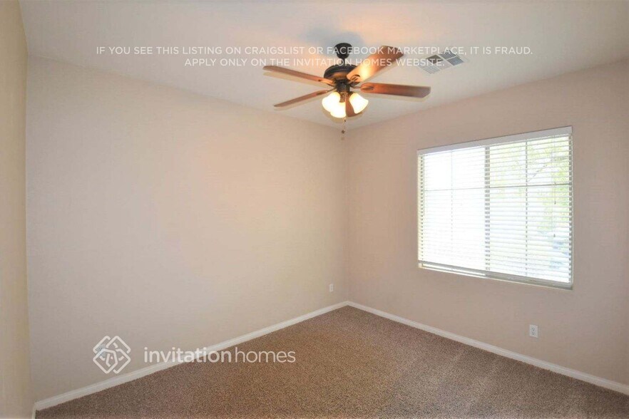 Building Photo - 2120 Dolphin Beach Ave