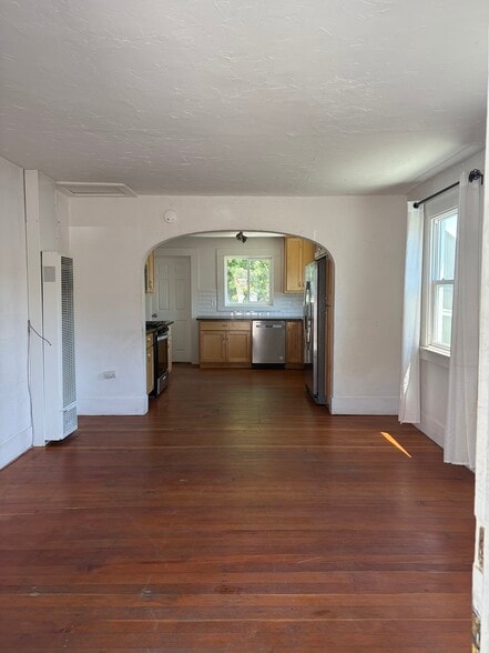 Building Photo - 316 E Foothill Blvd