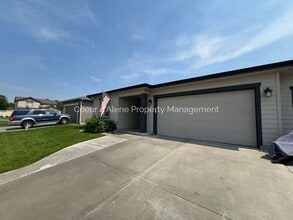 Building Photo - 3 bed house in Woodbridge