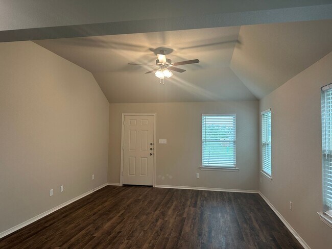 Building Photo - Bryan - 3 bedroom - 2 bath - 2 car garage - fenced in back yard - Brand New House - very new to B...