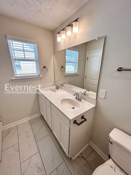 Building Photo - 212 Ansley Wy