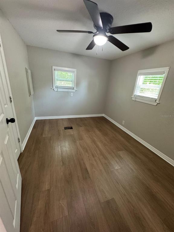 Building Photo - 608 River Village Dr