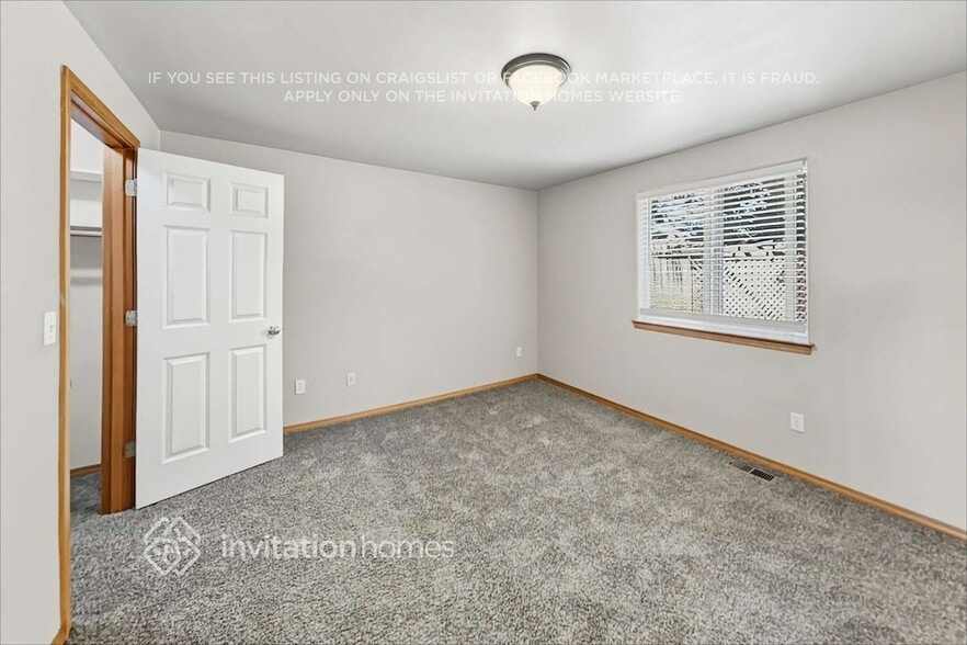 Building Photo - 17617 Upland Dr