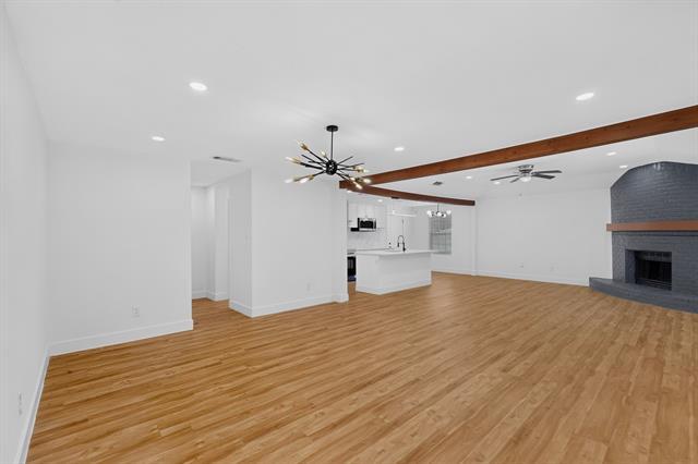 Building Photo - 6000 Cool Springs Dr