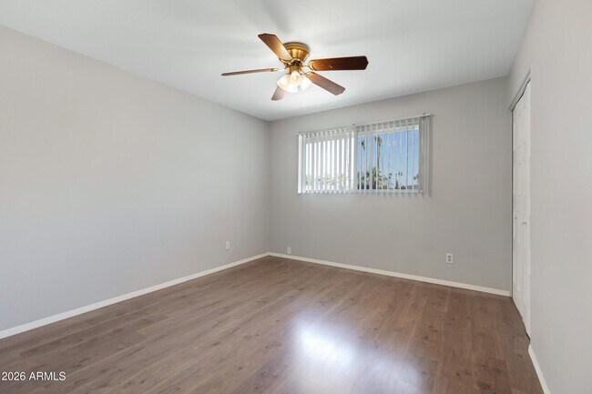 Building Photo - 1627 E Fremont Dr