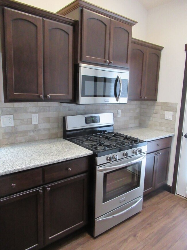 Building Photo - Beautiful home in CDA