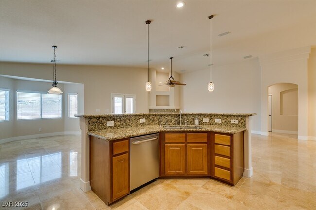 Building Photo - 2180 Dogwood Ranch Ave