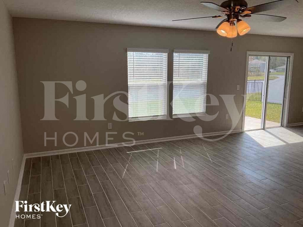 Building Photo - 2366 Sea Palm Ave